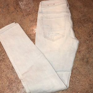 💋NWT American eagle distressed jeans